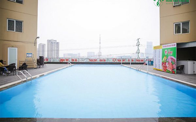Bể bơi sạch nhất Hà Nội The Light